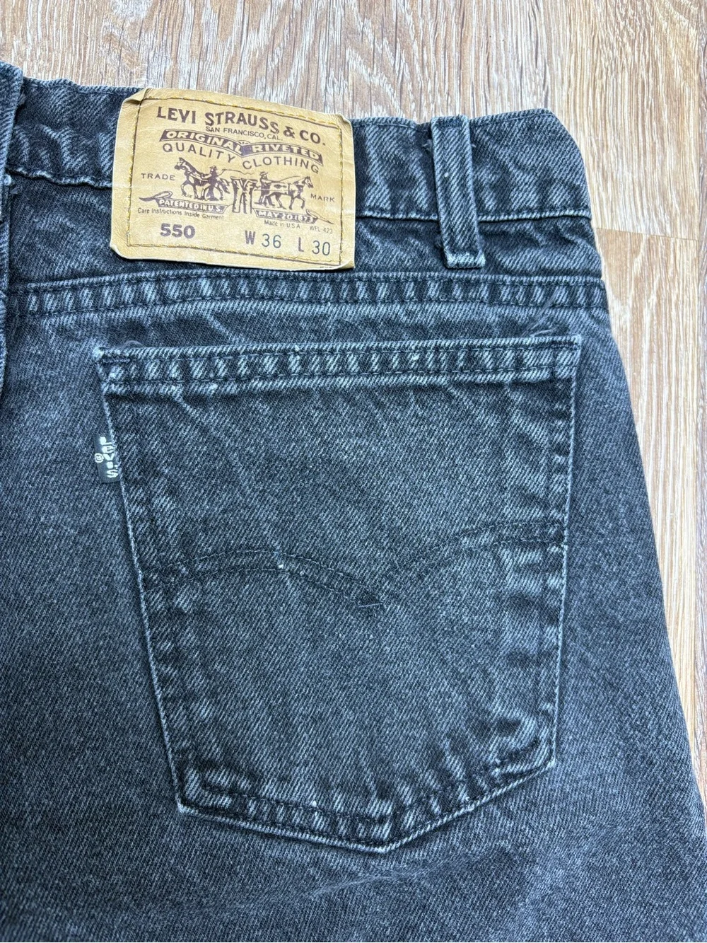 Levi's Men's Black Relaxed Straight Jeans
